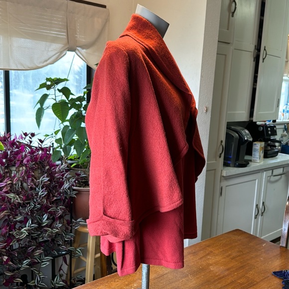 Chico Twin Set (long sleeve shirt and jacket/cape) 3(16) - Picture 3 of 9